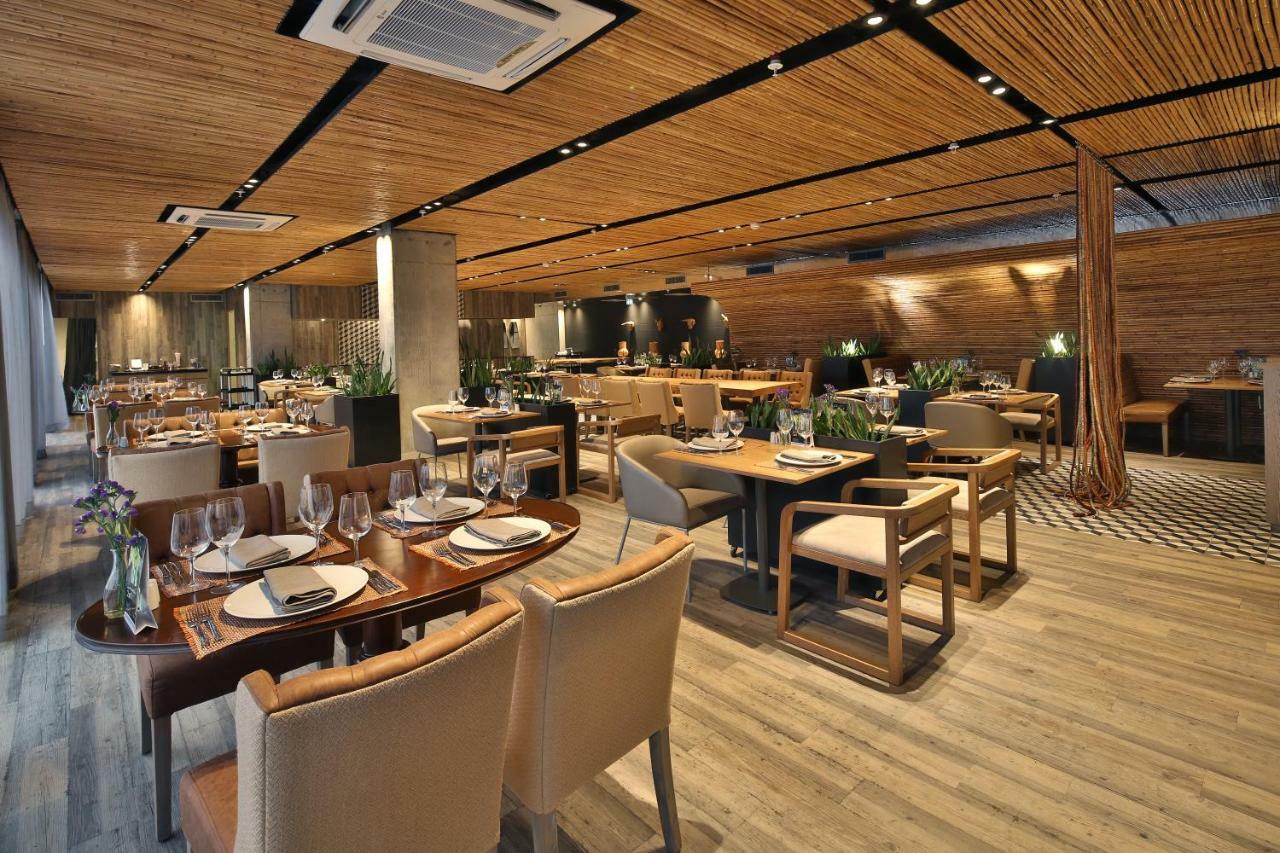 Movich Buro 51 Barranquilla (Atlantico) Exterior foto Restaurant in the hotel